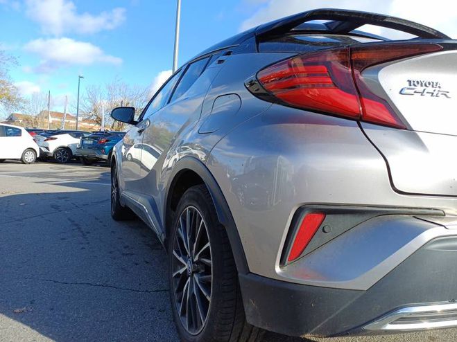 Toyota C HR Hybride 2.0L Distinctive gris de 2020