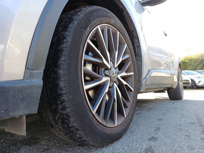 Toyota C HR Hybride 2.0L Distinctive gris de 2020