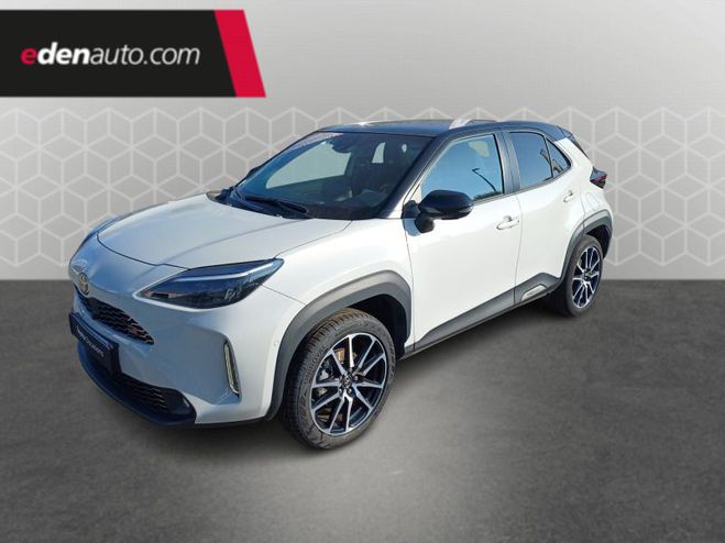 Toyota Yaris Cross Hybride 116h 2WD GR SPORT gris de 2022
