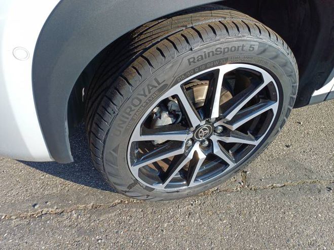 Toyota Yaris Cross Hybride 116h 2WD GR SPORT gris de 2022