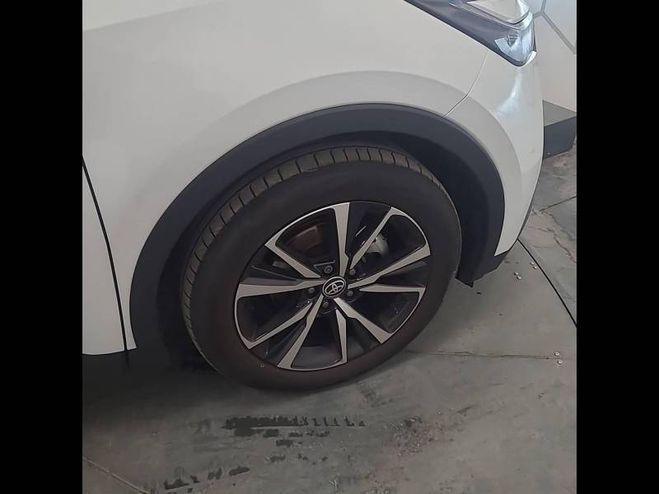 Toyota C HR Hybride 200 Design blanc de 2024