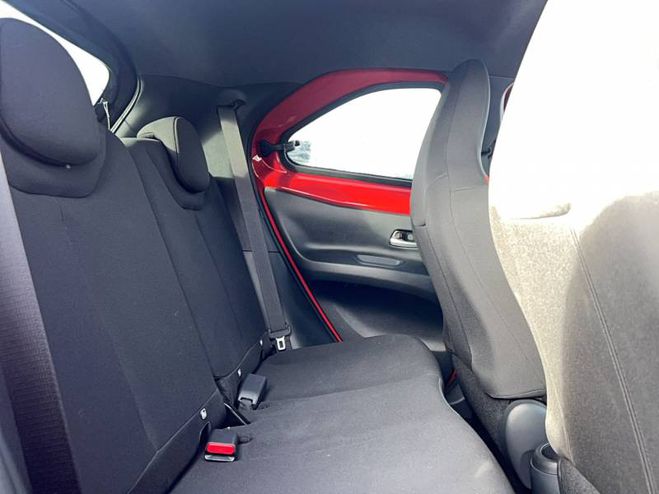 Toyota Aygo 1.0 VVT-i 72 S-CVT Design rouge de 2023