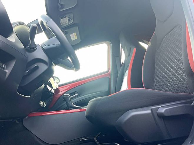 Toyota Aygo 1.0 VVT-i 72 S-CVT Design rouge de 2023