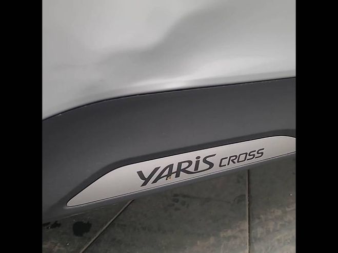 Toyota Yaris Cross Hybride 116h 2WD Dynamic Business  gris de 2025