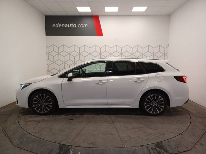 Toyota Corolla Touring Sports Hybride 140ch Design blanc de 2025