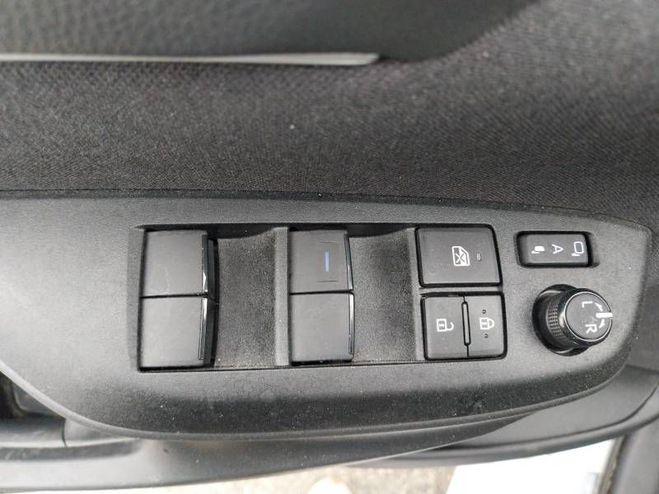 Toyota Yaris Hybride 116h Design blanc de 2023