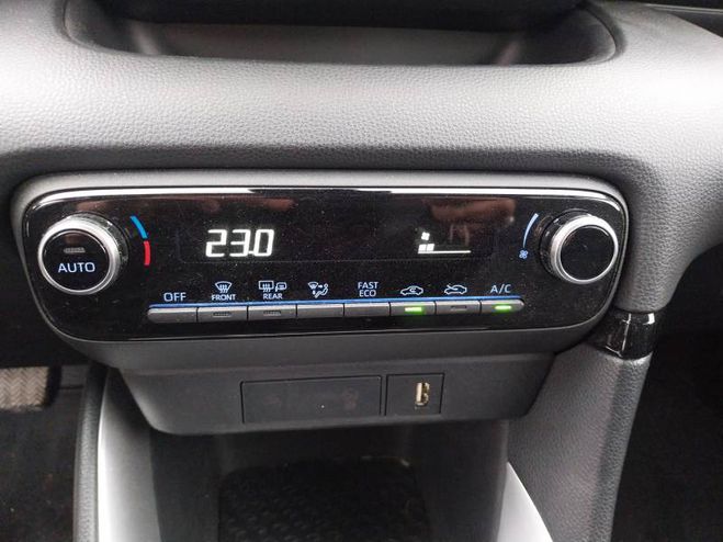 Toyota Yaris Hybride 116h Design blanc de 2023