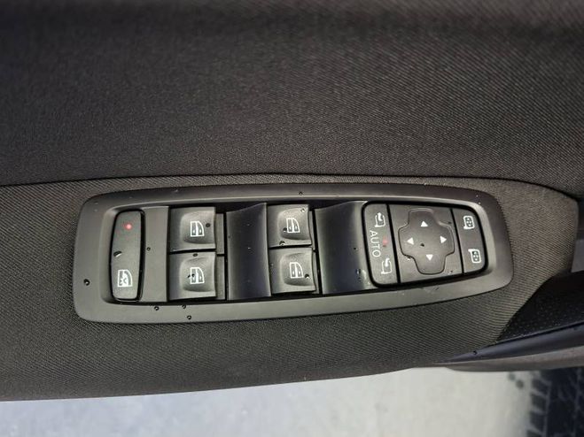 Renault Megane IV Berline Blue dCi 115 Evolution gris de 2023