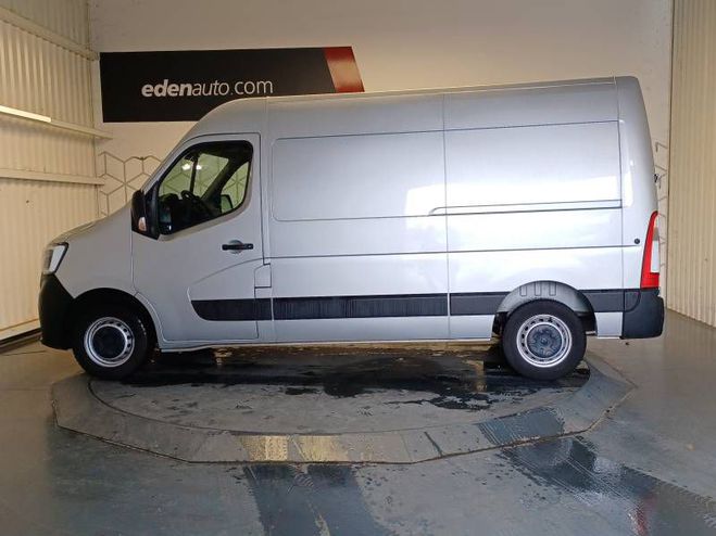 Renault Master FOURGON FGN TRAC F3300 L2H2 BLUE DCI 135 gris de 2024