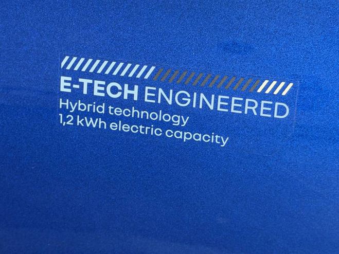 Renault Clio E-Tech full hybrid 145 Engineered bleu de 2023