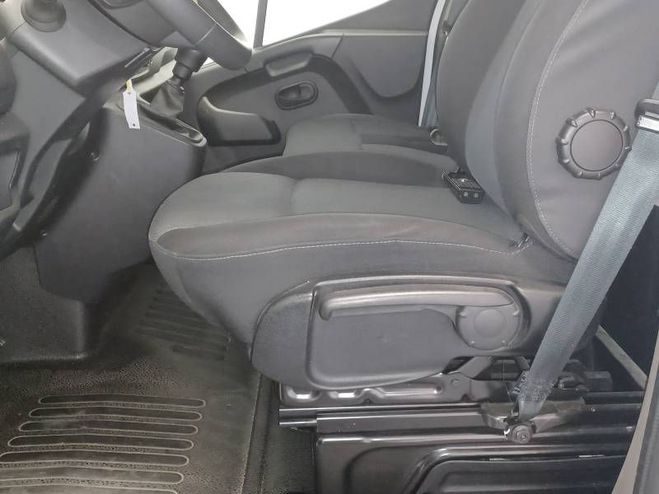 Renault Master FOURGON FGN TRAC F3500 L2H2 BLUE DCI 135 blanc de 2024