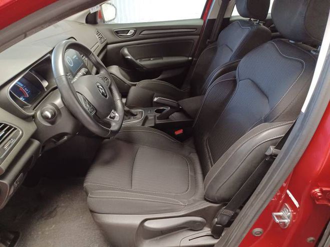 Renault Megane IV Berline Blue dCi 115 Business rouge de 2020