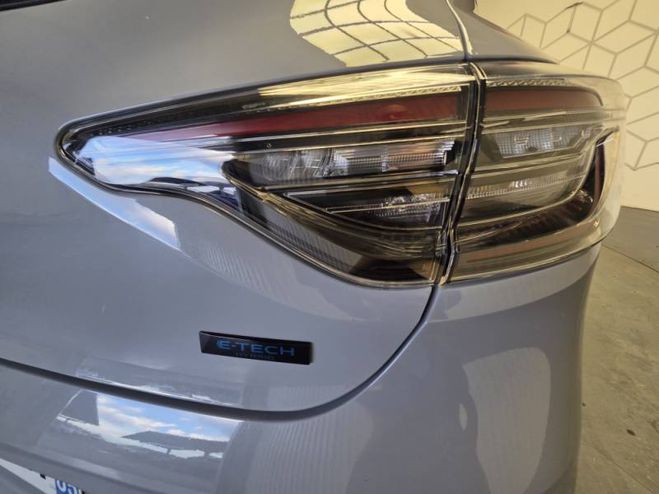 Renault Clio E-Tech full hybrid 145 Esprit Alpine gris de 2023