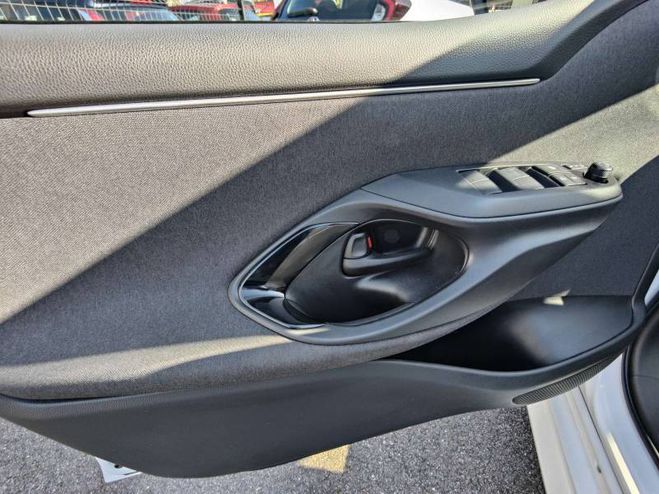 Toyota Yaris Hybride 116h Design blanc de 2024