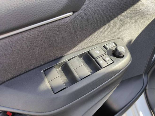 Toyota Yaris Hybride 116h Design blanc de 2024