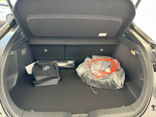 Toyota C HR C-HR Hybride Rechargeable 225 Design 5p Gris de 2025