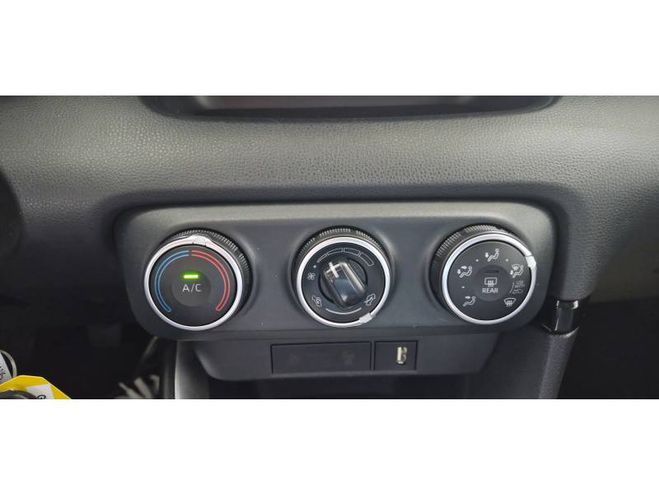 Toyota Yaris 120 VVT-i Dynamic gris de 2024