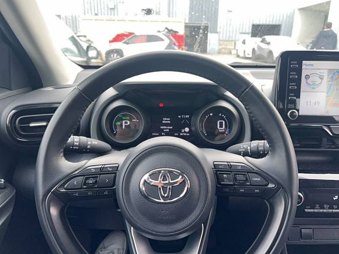 Toyota Yaris Cross Hybride 116h 2WD Dynamic Business  blanc de 2025