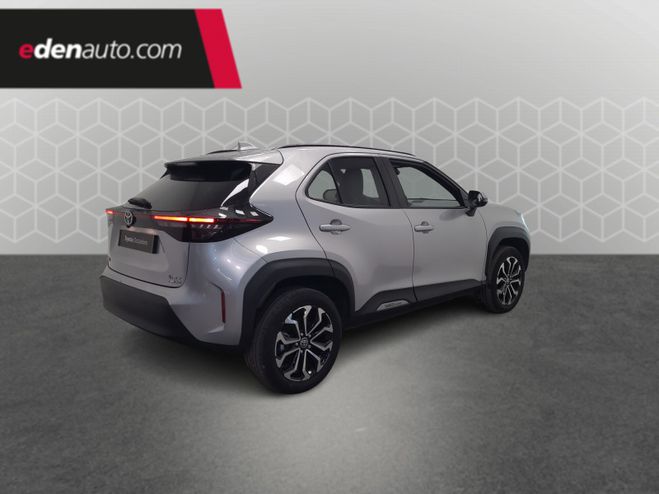Toyota Yaris Cross Hybride 130h AWD-i Design gris de 2024