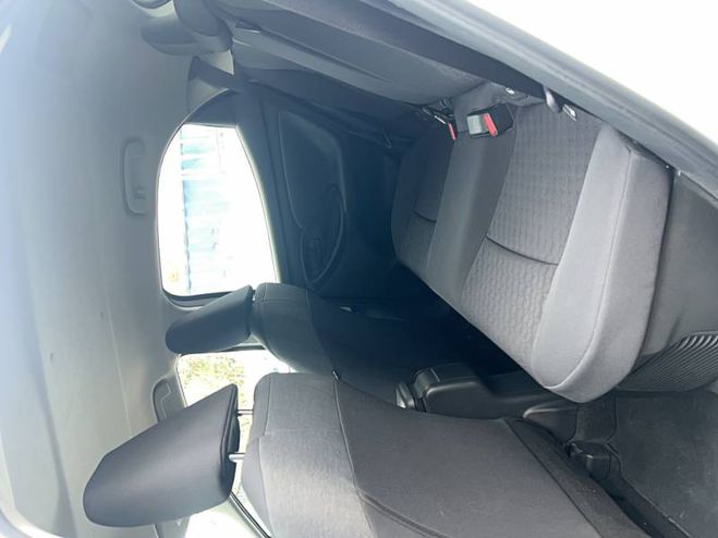 Toyota Yaris Hybride 116h Design blanc de 2022