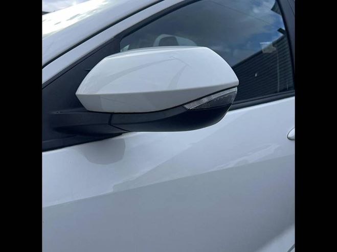 Toyota Yaris Hybride 116h Design blanc de 2022