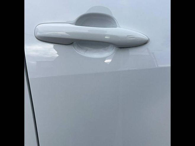Toyota Yaris Hybride 116h Design blanc de 2022