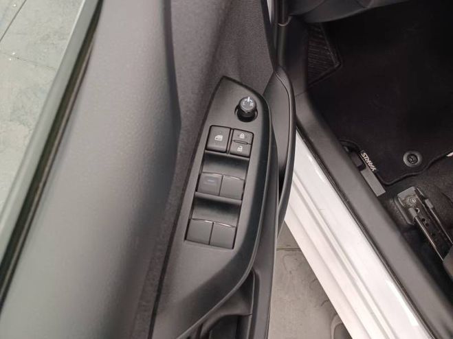 Toyota Yaris Hybride 116h Design blanc de 2025