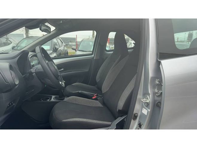 Toyota Aygo 1.0 VVT-i 72 Dynamic gris de 2022