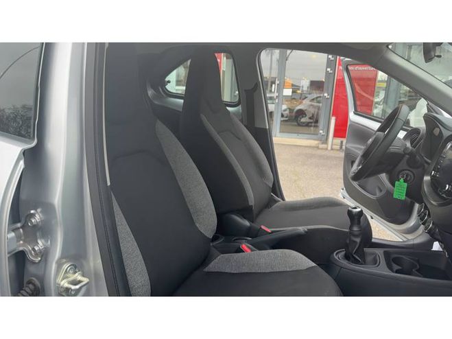 Toyota Aygo 1.0 VVT-i 72 Dynamic gris de 2022