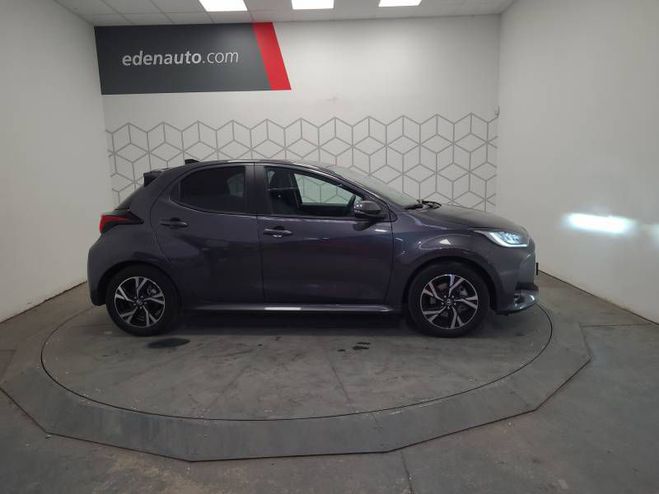 Toyota Yaris Hybride 116h Design gris de 2025