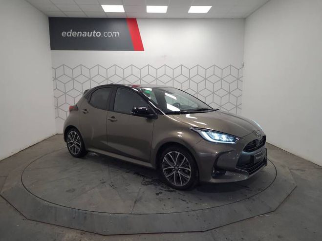 Toyota Yaris Hybride 116h Collection gris de 2024