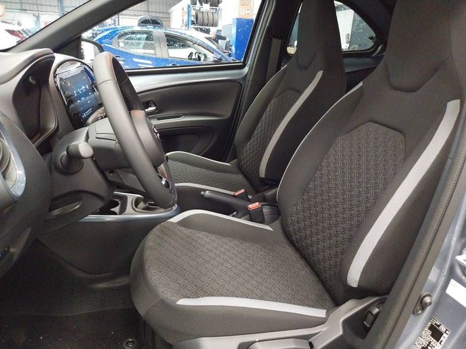 Toyota Aygo Aygo X 1.0 VVT-i 72 Design 5p Gris de 2025