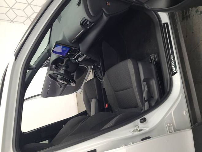 Toyota Yaris Cross Hybride 130h 2WD Design blanc de 2024