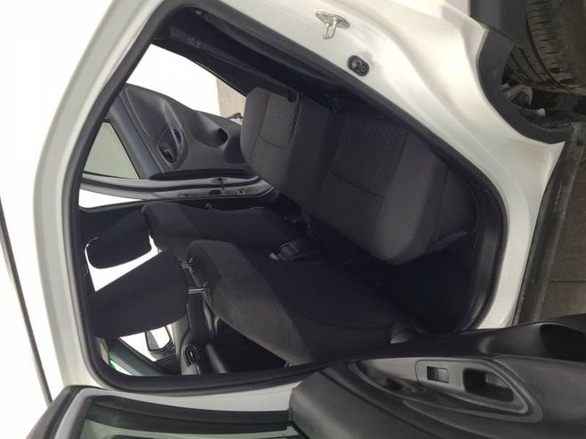 Toyota Yaris Cross Hybride 130h 2WD Design blanc de 2024