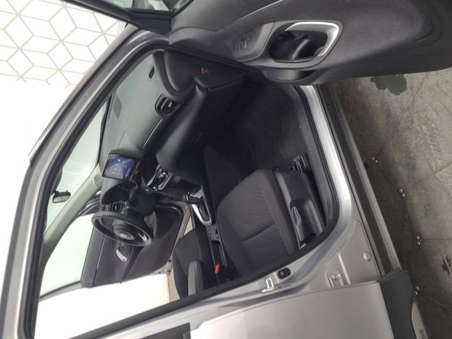 Toyota Yaris Cross Hybride 116h 2WD Dynamic Business  gris de 2025
