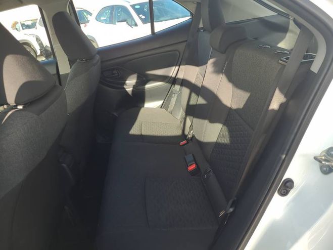 Toyota Yaris Cross Hybride 116h 2WD Dynamic Business  blanc de 2024