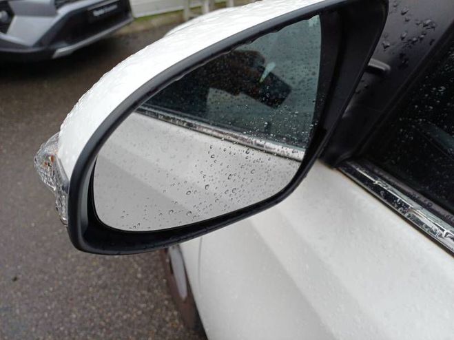 Toyota Auris 124 D-4D SkyBlue blanc de 2015