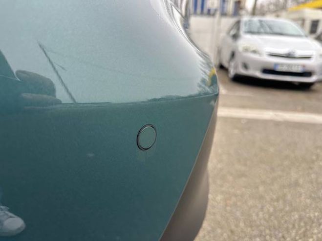 Toyota Yaris Yaris Cross Hybride 130h 2WD Design 5p Vert de 2025
