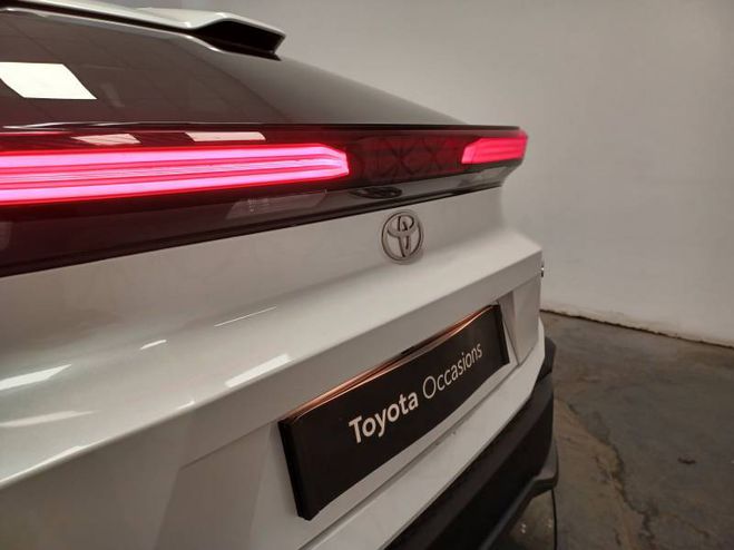 Toyota C HR Hybride 140 Design blanc de 2025