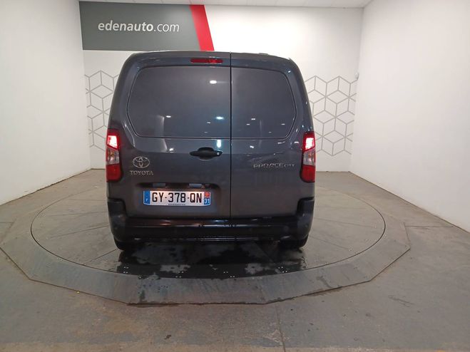 Toyota Proace PROACE CITY MEDIUM 1.5L 130 D-4D BVA BUS Gris de 2023