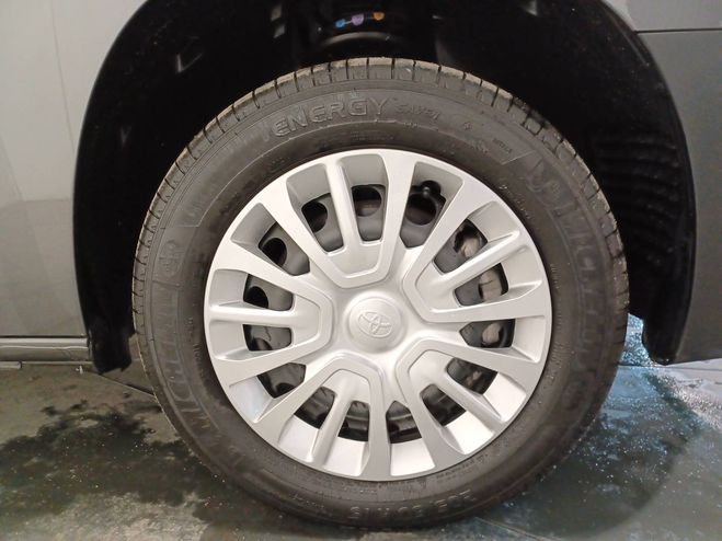 Toyota Proace PROACE CITY MEDIUM 1.5L 130 D-4D BVA BUS Gris de 2023