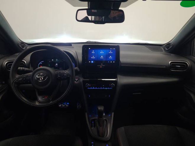 Toyota Yaris Cross Hybride 116h 2WD GR SPORT blanc de 2024