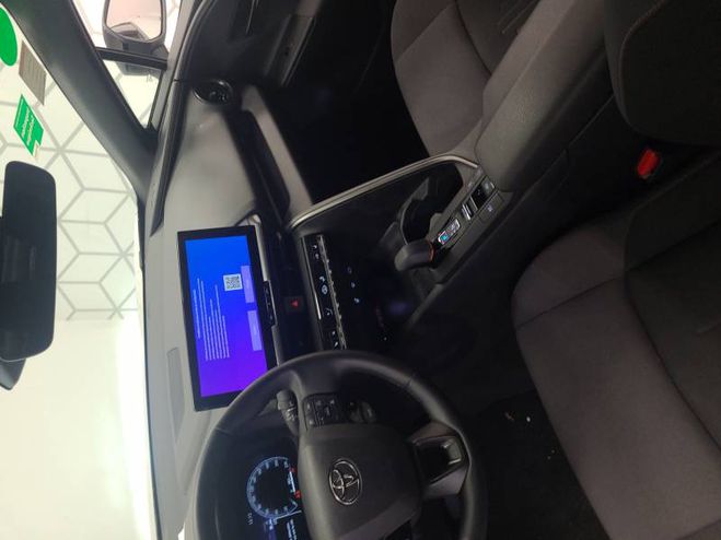 Toyota C HR Hybride 200 Design blanc de 2025