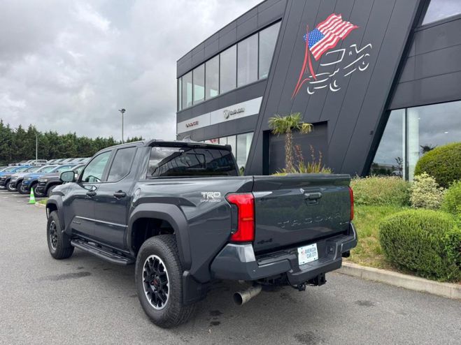 Toyota Tacoma TRD OFF ROAD PREMIUM Gris de 2026