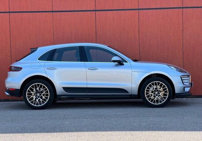 Porsche Macan (2) S 3.0d V6 258 ch Gris de 2017