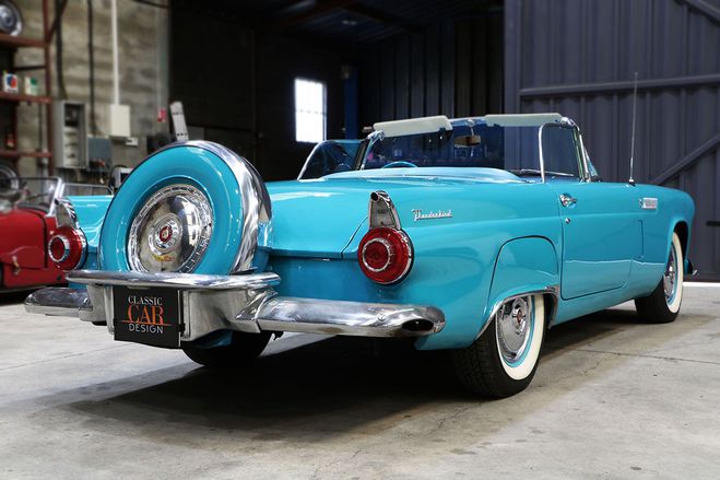 Ford Thunderbird  bleu de 1956