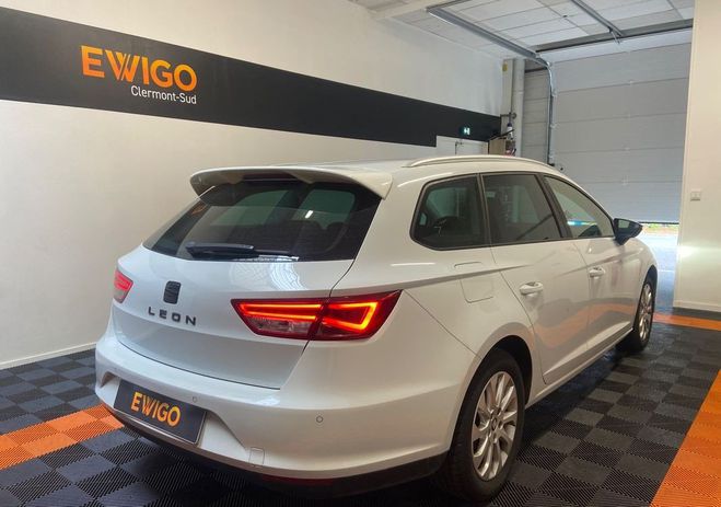 Seat Leon ST 1.6 tdi 110 my canal Blanc de 2018