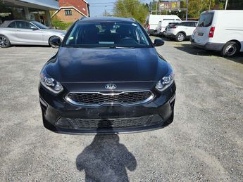  Voir d&eacute;tails -Kia Ceed d SW Ceed / 1.6 CRDi ELECTRIQUE  DIESEL &agrave; Bierges (13)