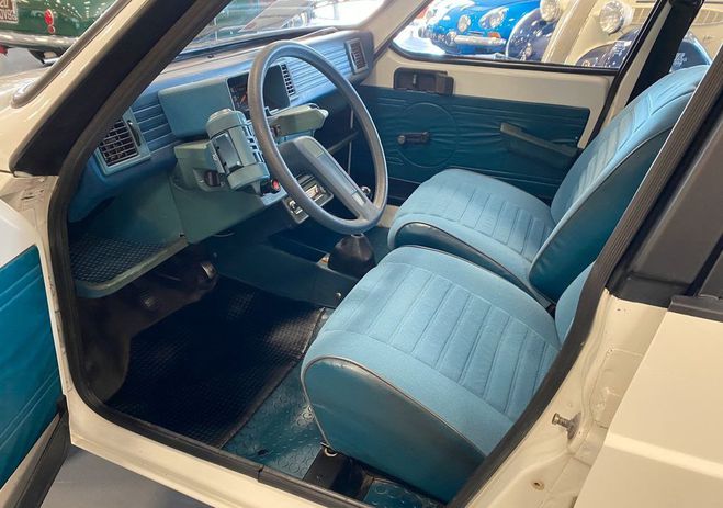 Citroen Visa Club �tat neuf Blanc de 1983