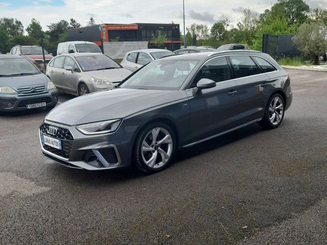 Audi A4 AVANT 35 TFSI 150 S tronic 7 S line Gris de 2023